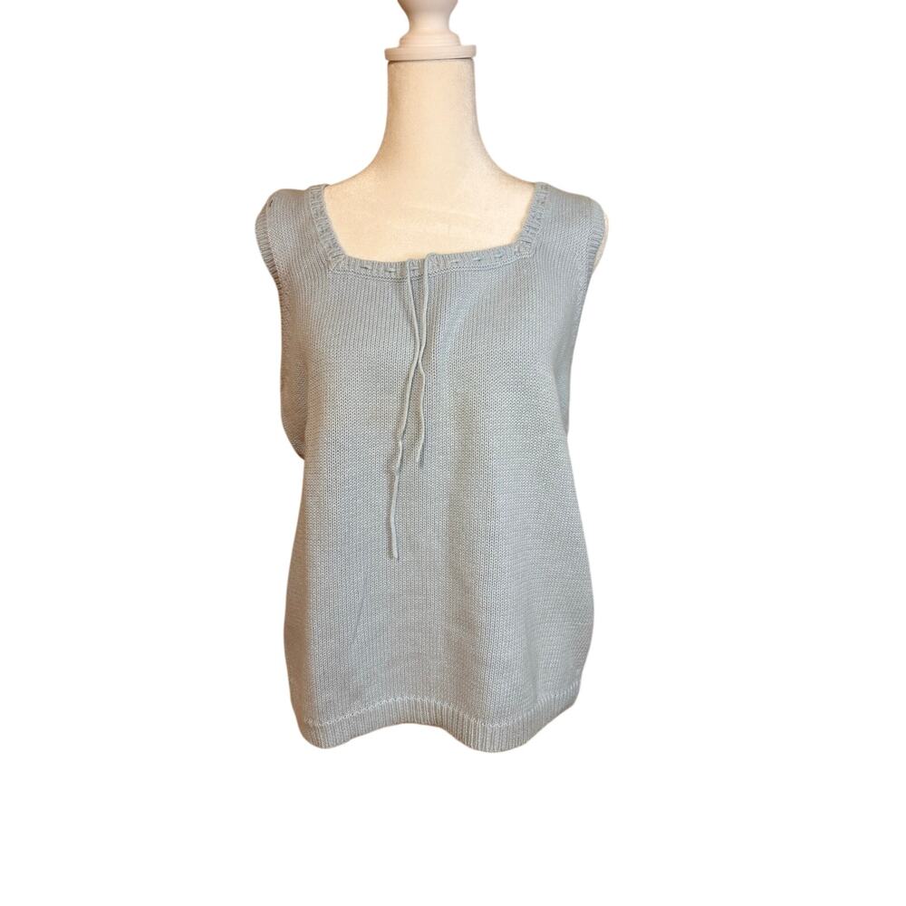 White Stag, Ladies light blue sleeveless knit sweater vest. Cotton Blend size L